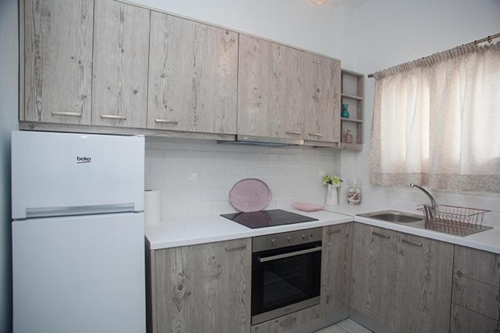 Liofoto Sea View Apartments สตาลิดา ภายนอก รูปภาพ